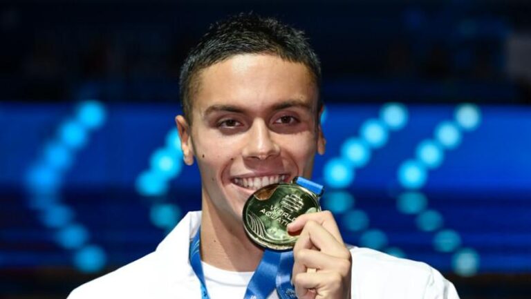 David Popovici nu a primit încă premiile de la ANS pentru medaliile obținute, unele sume fiind restante din vara anului 2024