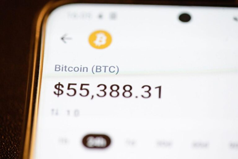 Guvernul a adoptat ordonanța care obligă furnizorii de servicii cripto să raporteze tranzacțiile către ANAF