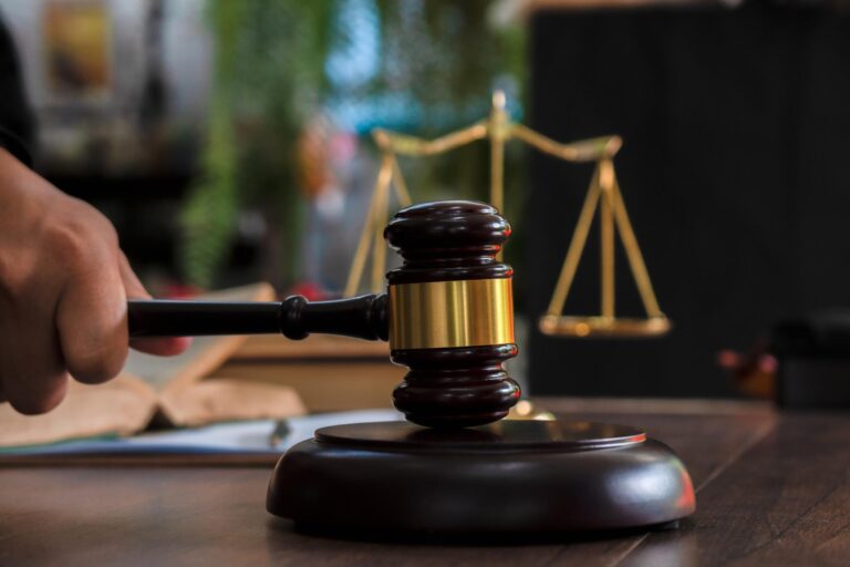 Guvernul a format grupul de lucru care va analiza legile Justiției ca urmare a investigației Recorder. Ce experți fac parte din grup