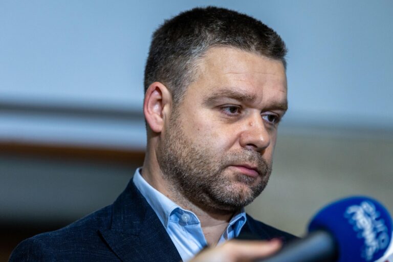 Mandatul lui Ciucu, încă nevalidat de Tribunalul București după alegerile recente