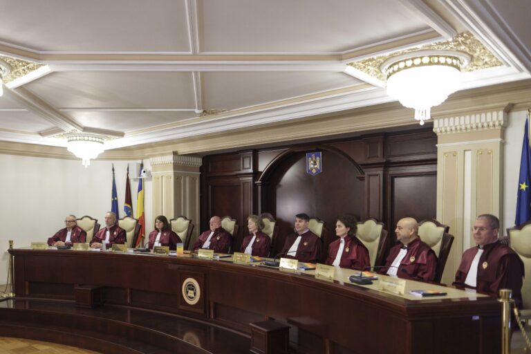 Pensiile speciale, din nou în atenția Curții Constituționale: Detalii despre proiectul contestat