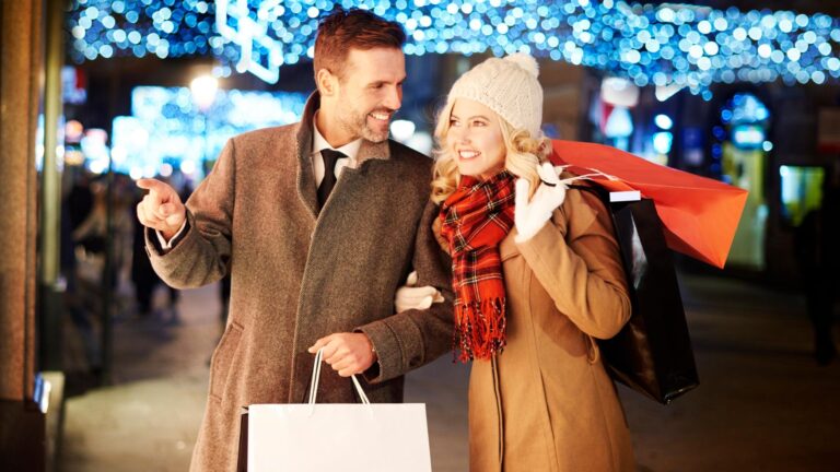 Program special de sărbători pentru București Mall și Plaza România