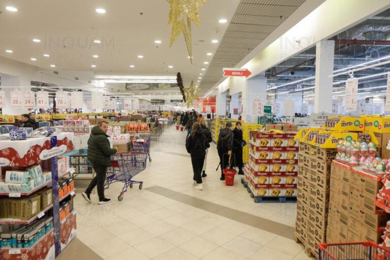 Programe speciale de sărbători în marile magazine