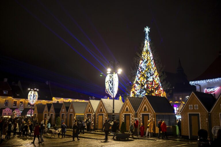 Recomandările pompierilor pentru un Crăciun sigur. IGSU anunță aplicarea unor amenzi de peste 6,8 milioane lei în decembrie