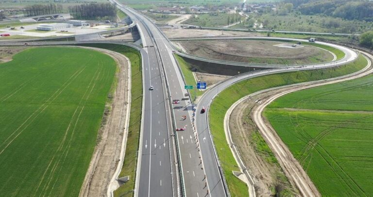 Reţeaua naţională de autostrăzi a României a atins 1.418 km, conectând regiunile istorice