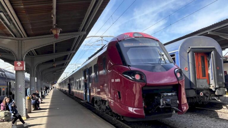 Un nou tren Coradia a sosit la Atelierele CFR Grivița