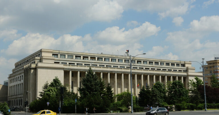 Consultări la Palatul Victoria pe tema drepturilor de autor. Artiștii contestă propunerea de licențiere individuală a Ministerului Culturii