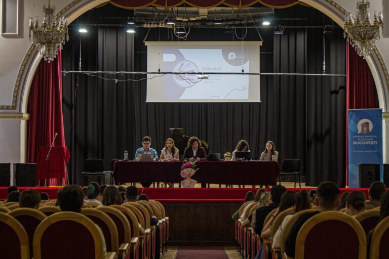 Aproape un sfert din elevii bucureșteni au participat sau asistat la acte de violență. 52% nu își cunosc drepturile