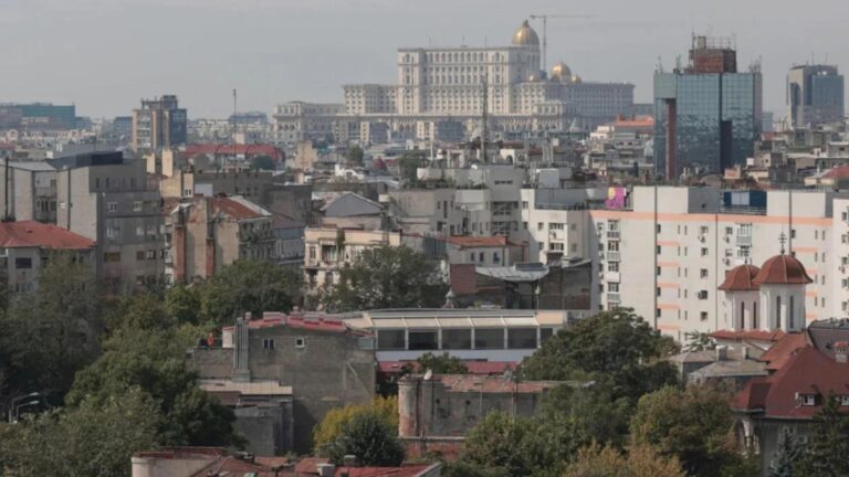 Bucureșteancă furioasă la ghiseul.ro: „La noi, impozitul pe locuință e aproape triplu, nu cum spune Bolojan!” Cât dai în S3 pentru un apartament de 45 mp și pentru unul de 75 mp