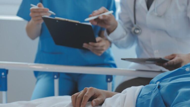 Creșterea alarmantă a cazurilor de gripă în România. Medicul Adrian Marinescu avertizează: „Sezonul este departe de a se încheia”