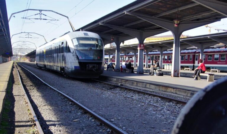 Întârziere semnificativă pentru trenul Vatra Dornei – București Nord