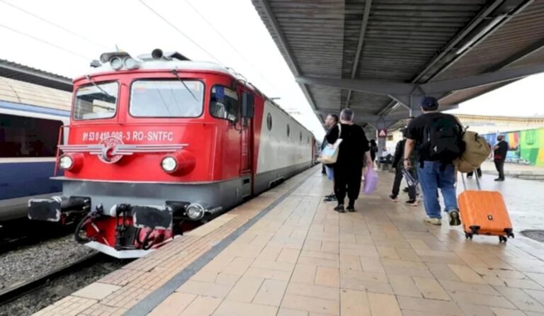 Întârzieri record pentru trenul Budapesta-București din cauza vremii și problemelor tehnice