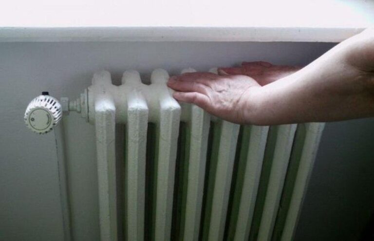 Peste 3.500 de blocuri din București nu au căldură și apă caldă