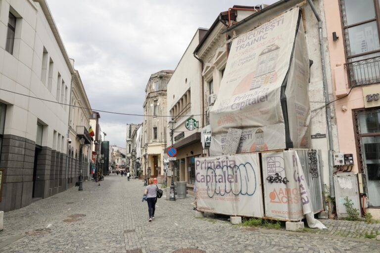 Primăria Capitalei achiziționează bolarzi retractabili automatizați pentru Centrul Vechi, cu un contract ce depășește 580.000 de euro