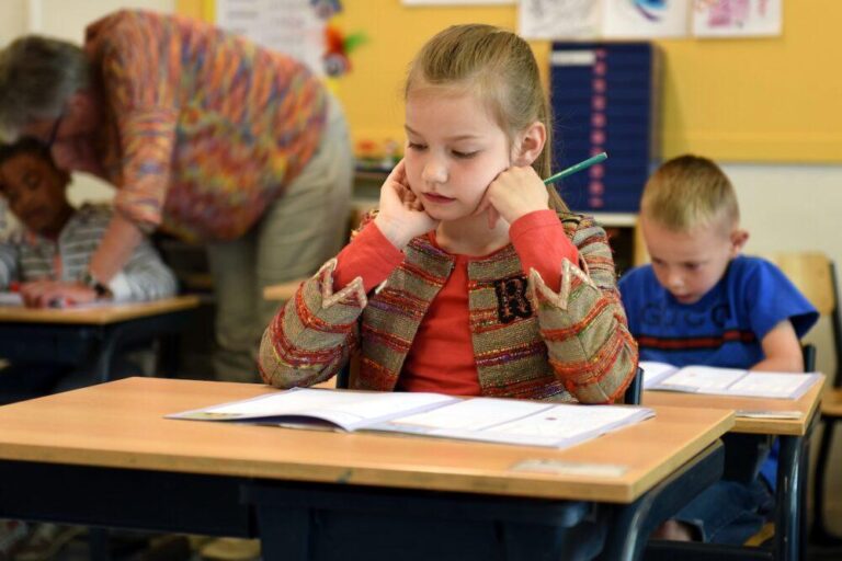 Sector 1 | Inițiativă educațională pentru combaterea abandonului școlar. Se vor forma 269 de grupe de preșcolari