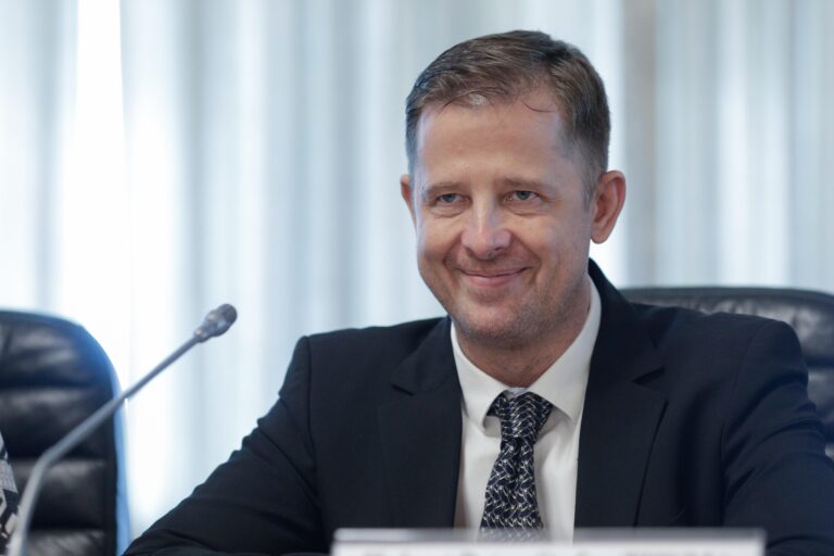 Un lider PNL solicită mai multe fonduri de la Guvern înaintea întâlnirii cu Bolojan: „Administrația locală trebuie să dispună de resurse”