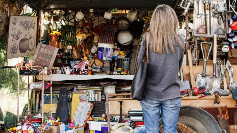 Antique Market: Târgul de antichități și obiecte de colecție la Romexpo