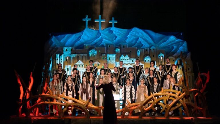 Corul Madrigal pornește în turneul de Paște „Săptămâna Patimilor”