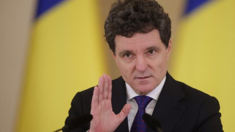 Decizia CCR: Legea minelor și a cimitirelor declarată neconstituțională