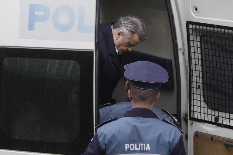 Neculai Onțanu, general fără fapte de arme și cel mai longeviv primar al Sectorului 2, condamnat pentru mită