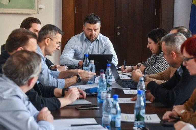 Primarul general al Capitalei solicită un plan de reducere a cheltuielilor de la STB