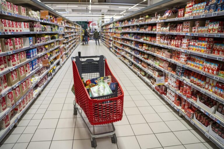 Retragere urgentă a salatei de icre din magazine din cauza bacteriei Listeria