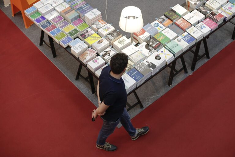 Spectacol de muzică și lectură la Biblioteca Metropolitană București, de Ziua Internațională a Cititului Împreună