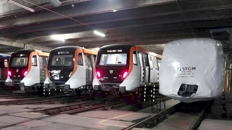 Suspendarea testelor noilor trenuri Alstom în București: distanța dintre promisiuni și realitate