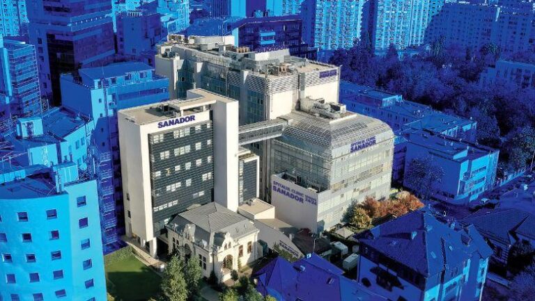 Un sfert de secol în care performanța medicală a devenit normalitate în România