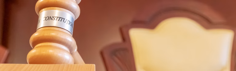 CCR dezbate astăzi sesizarea ÎCCJ privind reforma pensiilor magistraţilor