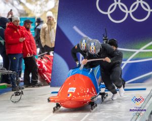 Echipajul României, locul 5 la bob-2 masculin după două manșe la JO 2026