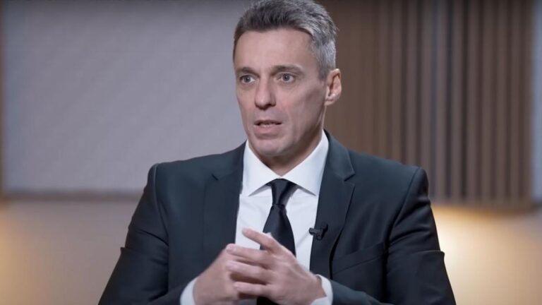 Mircea Badea dezumfla mega ancheta Negoita : ” o prosteala, o frectie”