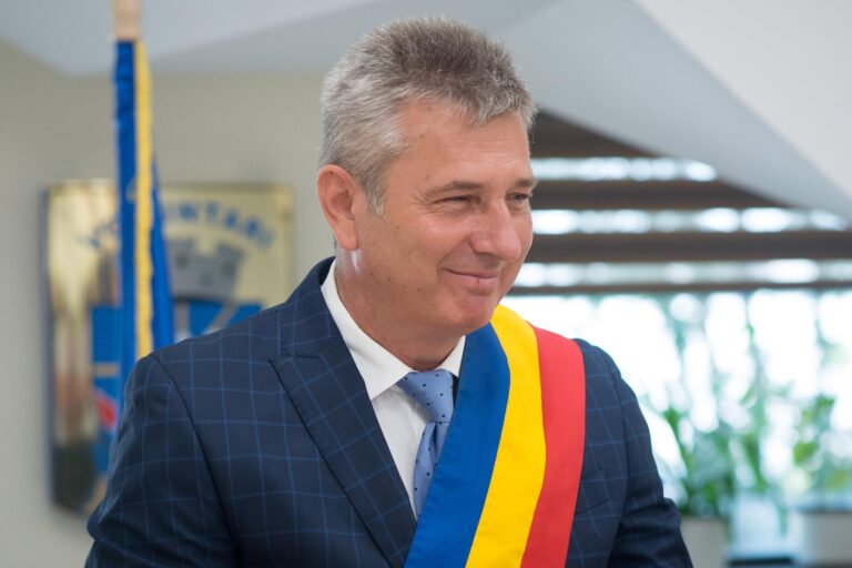 Televiziunea lui Pandele, atac la colegul de partid Rareș Hopincă: „Spărgătorul de gheață sau spărgătorul de buget?”