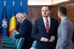 Veniturile personalului medical din spitale și ambulanță nu vor fi reduse cu 10%