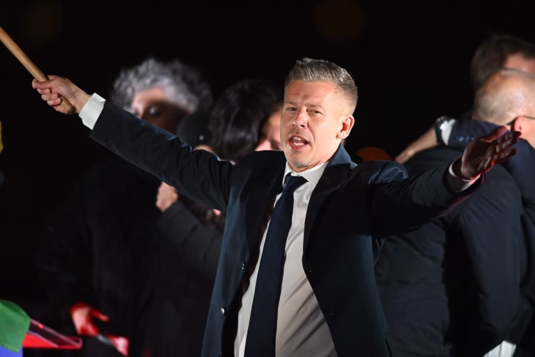 Péter Magyar câștigă alegerile în Ungaria cu majoritate constituțională