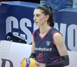 Semifinalele Diviziei A1 la volei feminin sunt la egalitate