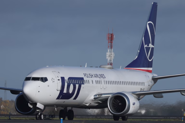 Boeing achitată de juriu în procesul LOT pentru 737 MAX