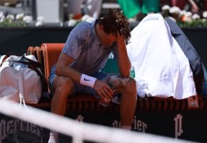 Jannik Sinner, eliminat în turul doi la Roland Garros