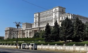 Palatul Parlamentului va fi iluminat în albastru și turcoaz