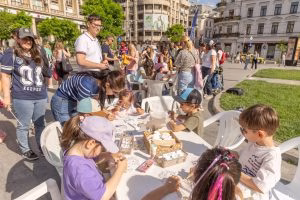 Parlament și Ministerul Apărării organizează evenimente pentru copii
