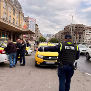 Patru autorizații taxi reținute la Gara de Nord, amenzi 22.000 lei - Utile