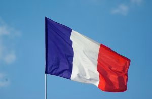 Macron: Franța menține sprijinul militar pentru România - Utile
