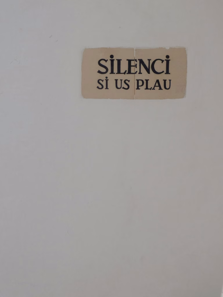 STB: Pană de curent blochează vânzarea biletelor la zeci de centre - Utile (Photo: Unsplash)