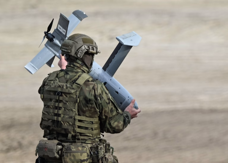 SUA solicită aliaților europeni și Canadei mai multe aeronave și nave