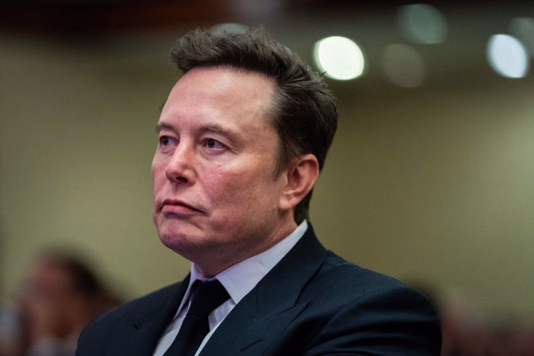 Musk propune evaluări reciproce ale modelelor AI între companii