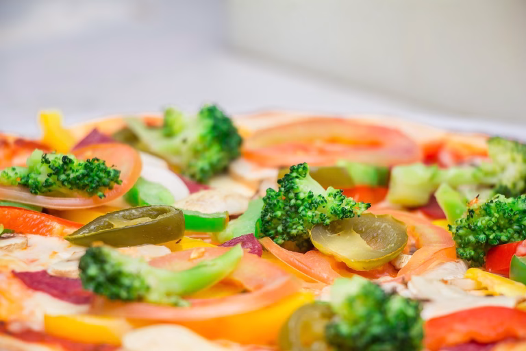 Restaurantul Pizza Hut din Piața Romană rămâne deschis