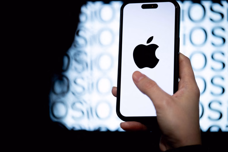 Apple va modifica funcția ATT, aplicabil și în România