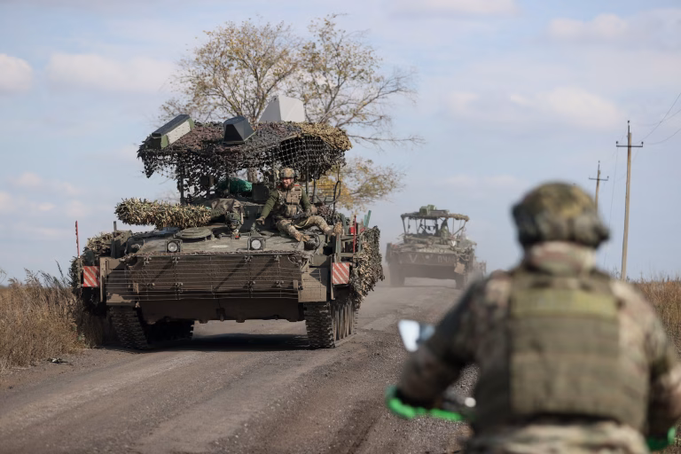Armata rusă anunță avansuri în provincia Donețk