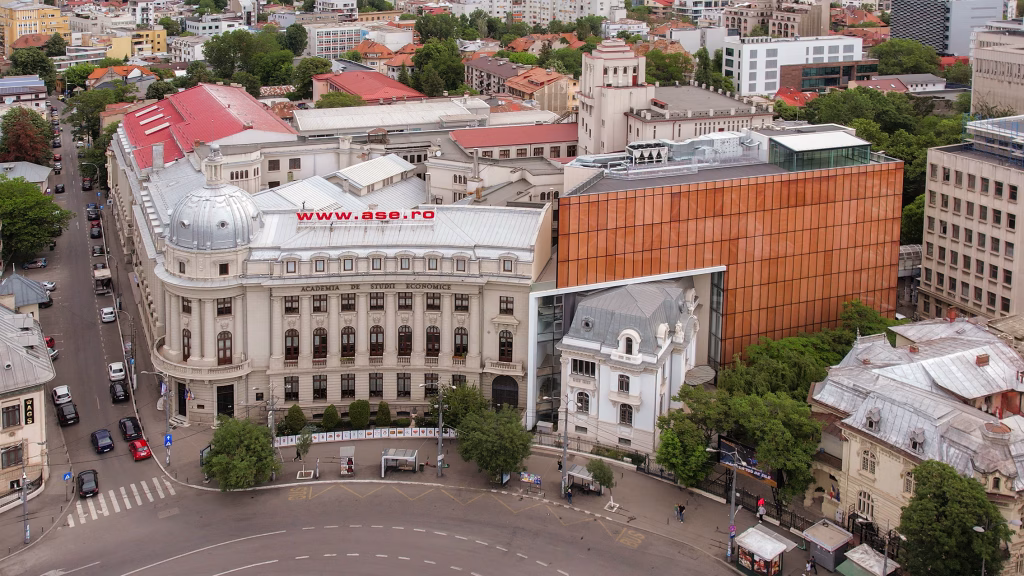 ASE București începe admiterea de toamnă pe 28 august - Opinii