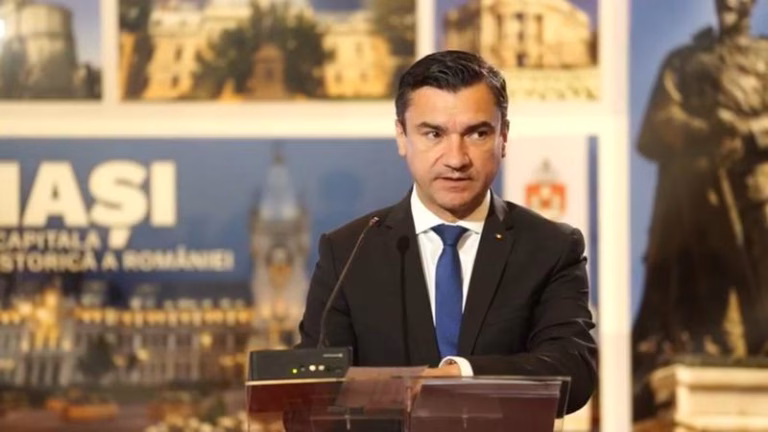 Chirica și Muraru se acuză reciproc pe proiecte imobiliare la Iași